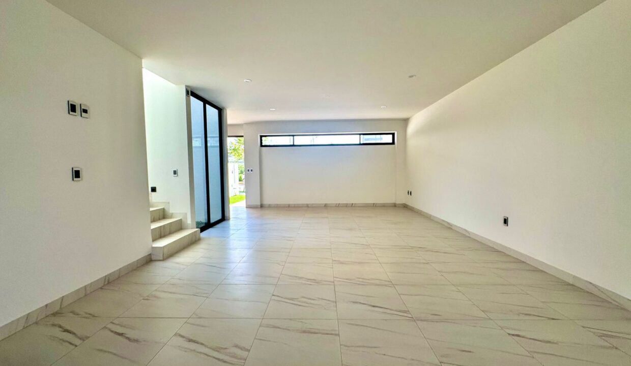 WhatsApp Image 2025-10-20 at 8.18.34 PM (5)