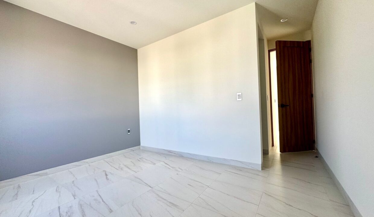 WhatsApp Image 2025-10-20 at 8.18.35 PM (3)