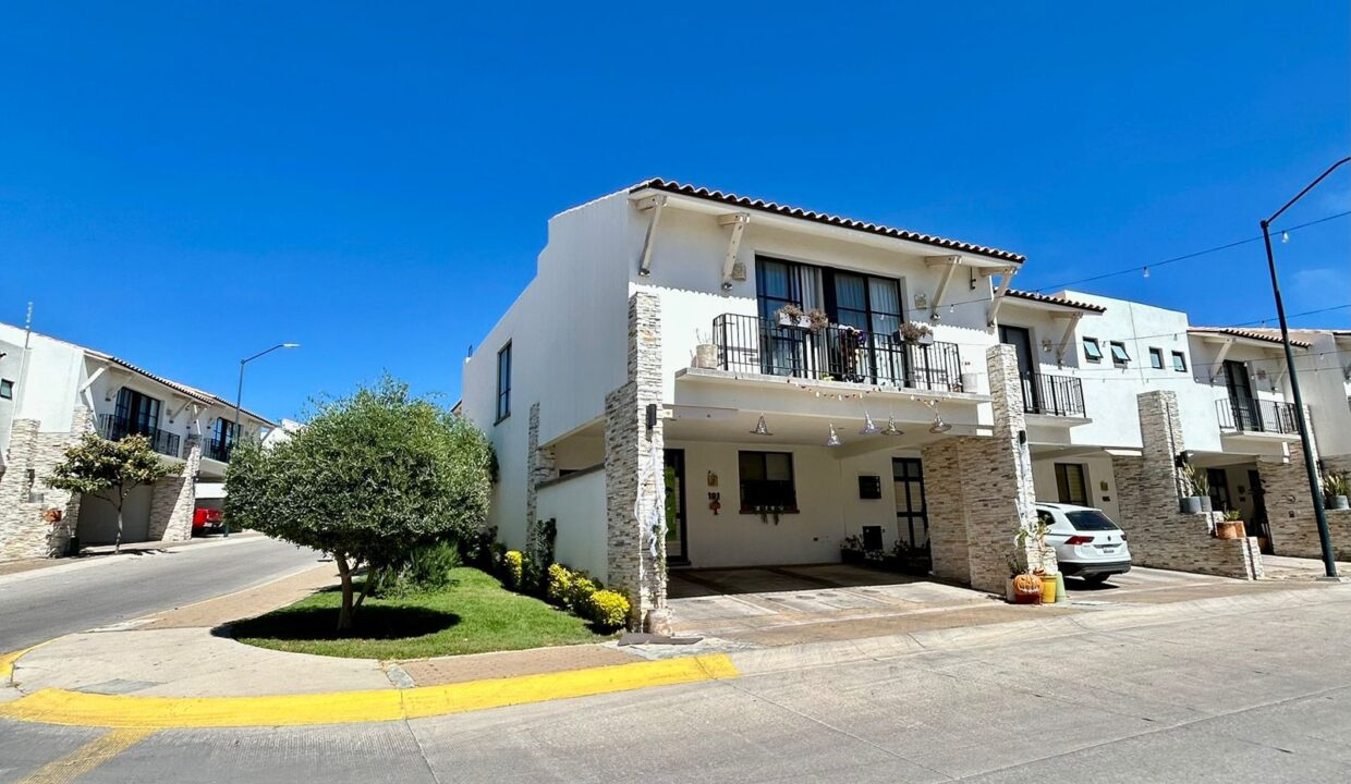 WhatsApp Image 2025-10-30 at 5.35.50 PM (2)