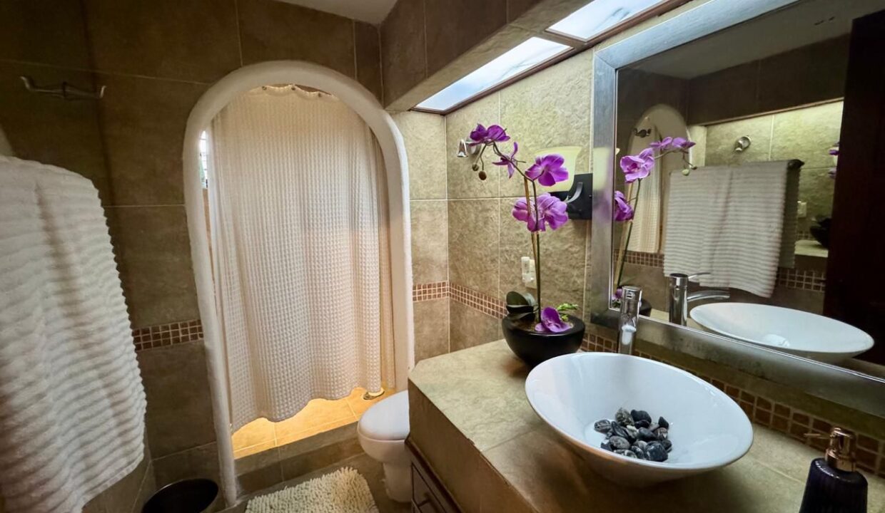 WhatsApp Image 2025-11-25 at 9.52.22 AM