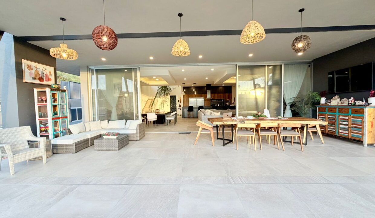 WhatsApp Image 2025-12-03 at 8.42.29 PM