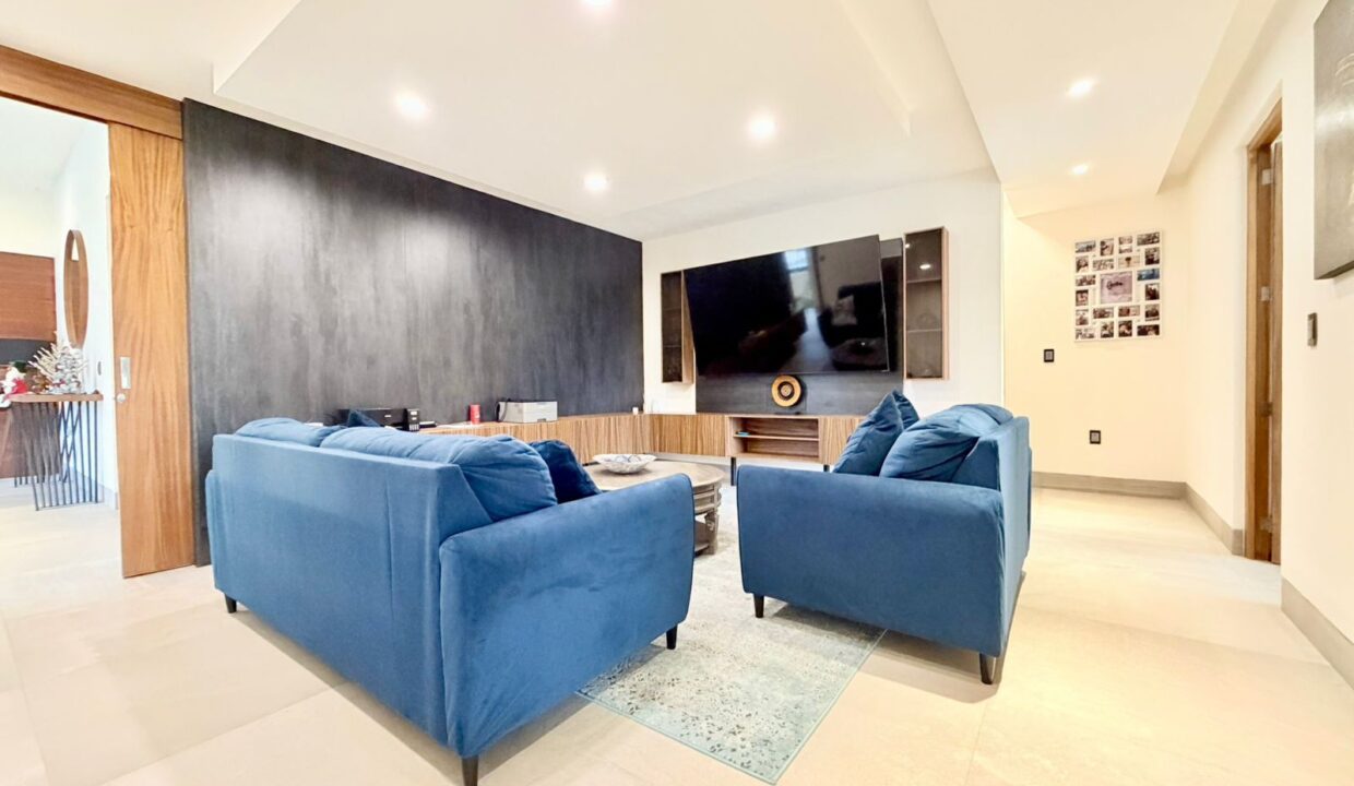 WhatsApp Image 2025-12-03 at 8.42.29 PM (2)