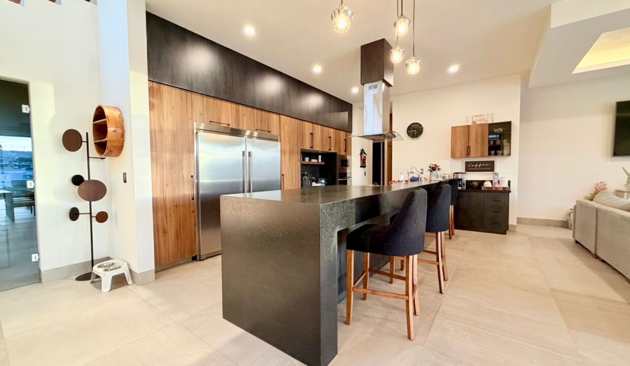 WhatsApp Image 2025-12-03 at 8.42.30 PM (4)