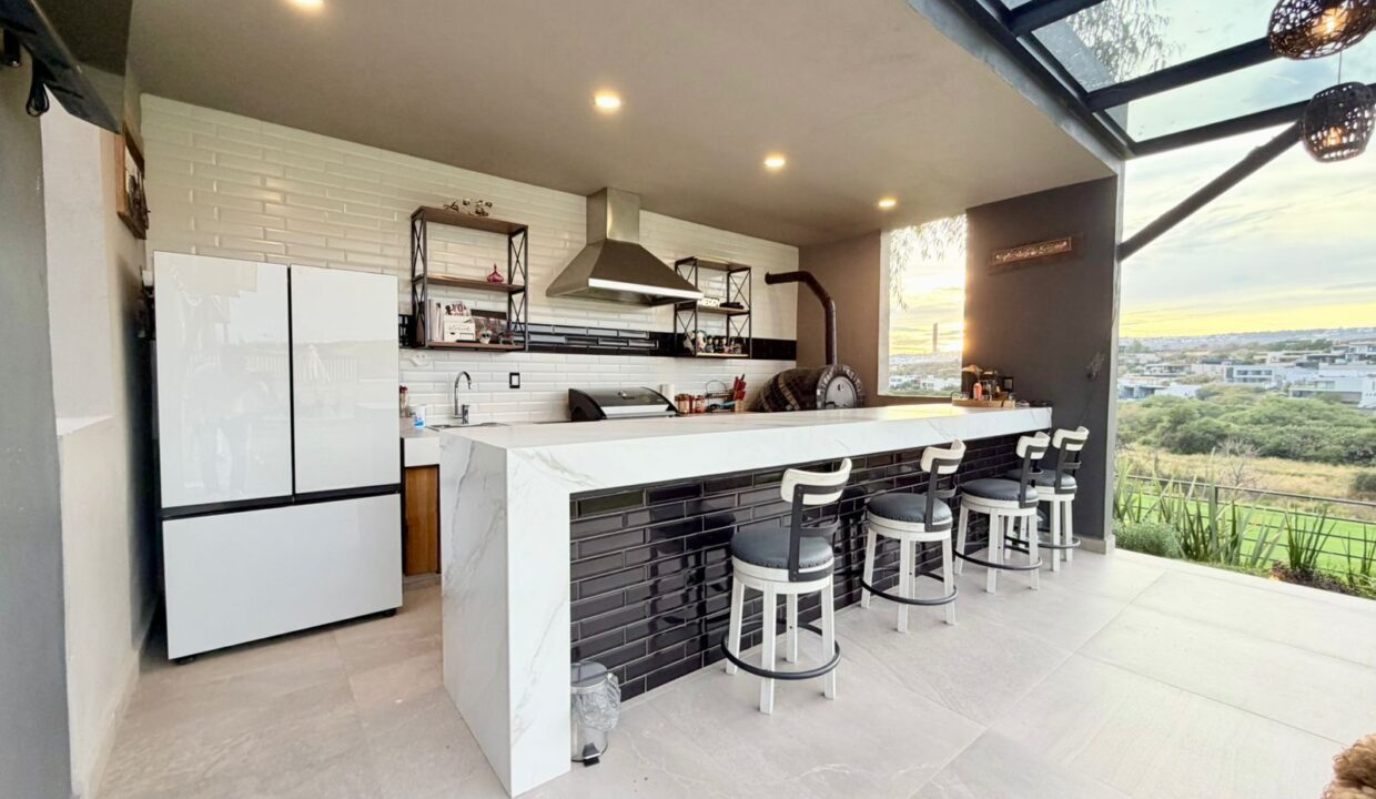 WhatsApp Image 2025-12-03 at 8.42.31 PM (4)