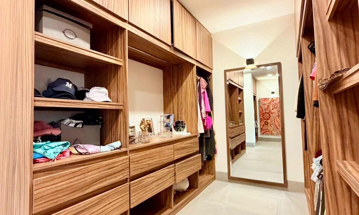 WhatsApp Image 2025-12-03 at 8.42.32 PM (1)