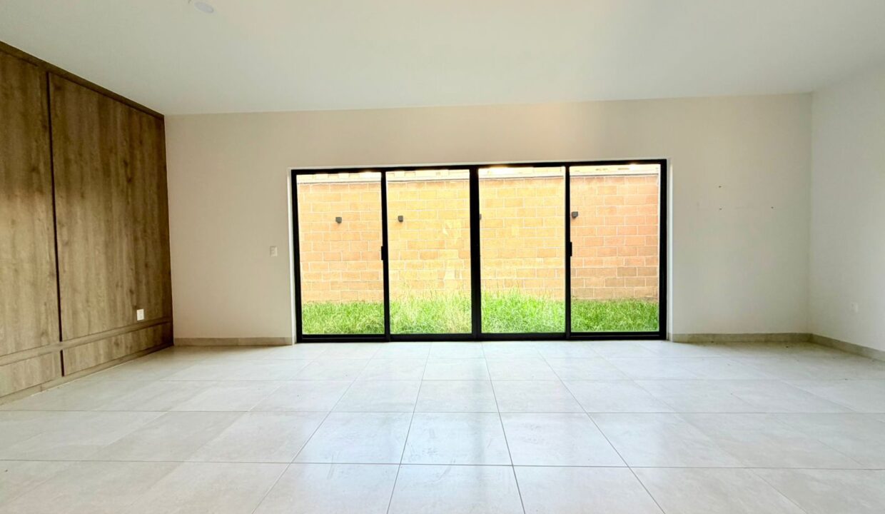 WhatsApp Image 2025-12-03 at 8.45.16 PM (1)