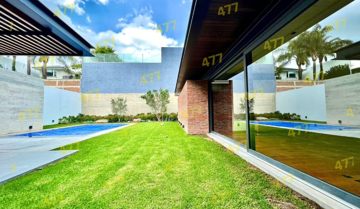 WhatsApp Image 2025-12-09 at 8.36.21 AM