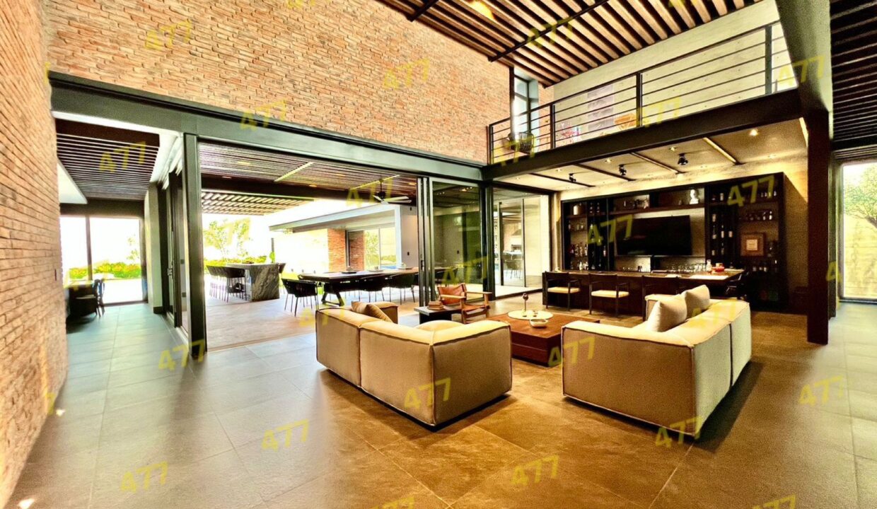 WhatsApp Image 2025-12-09 at 8.36.21 AM (2)