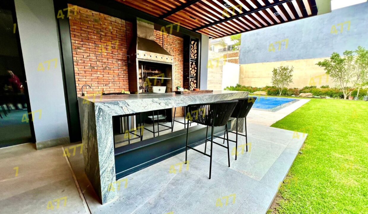 WhatsApp Image 2025-12-09 at 8.36.22 AM (1)