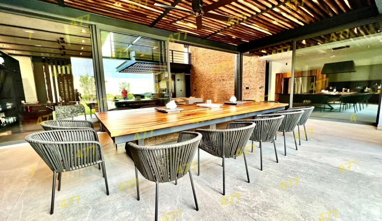 WhatsApp Image 2025-12-09 at 8.36.22 AM