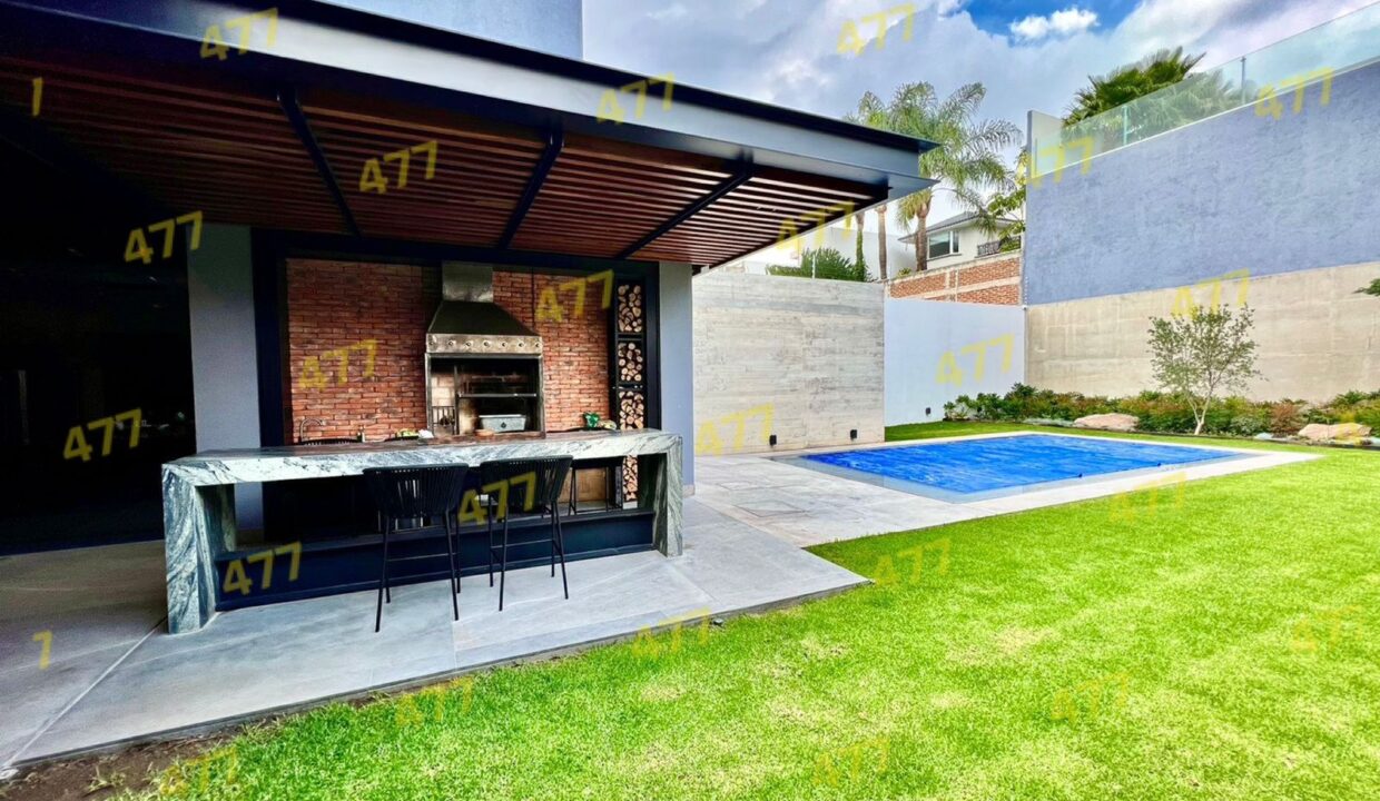 WhatsApp Image 2025-12-09 at 8.36.22 AM (2)