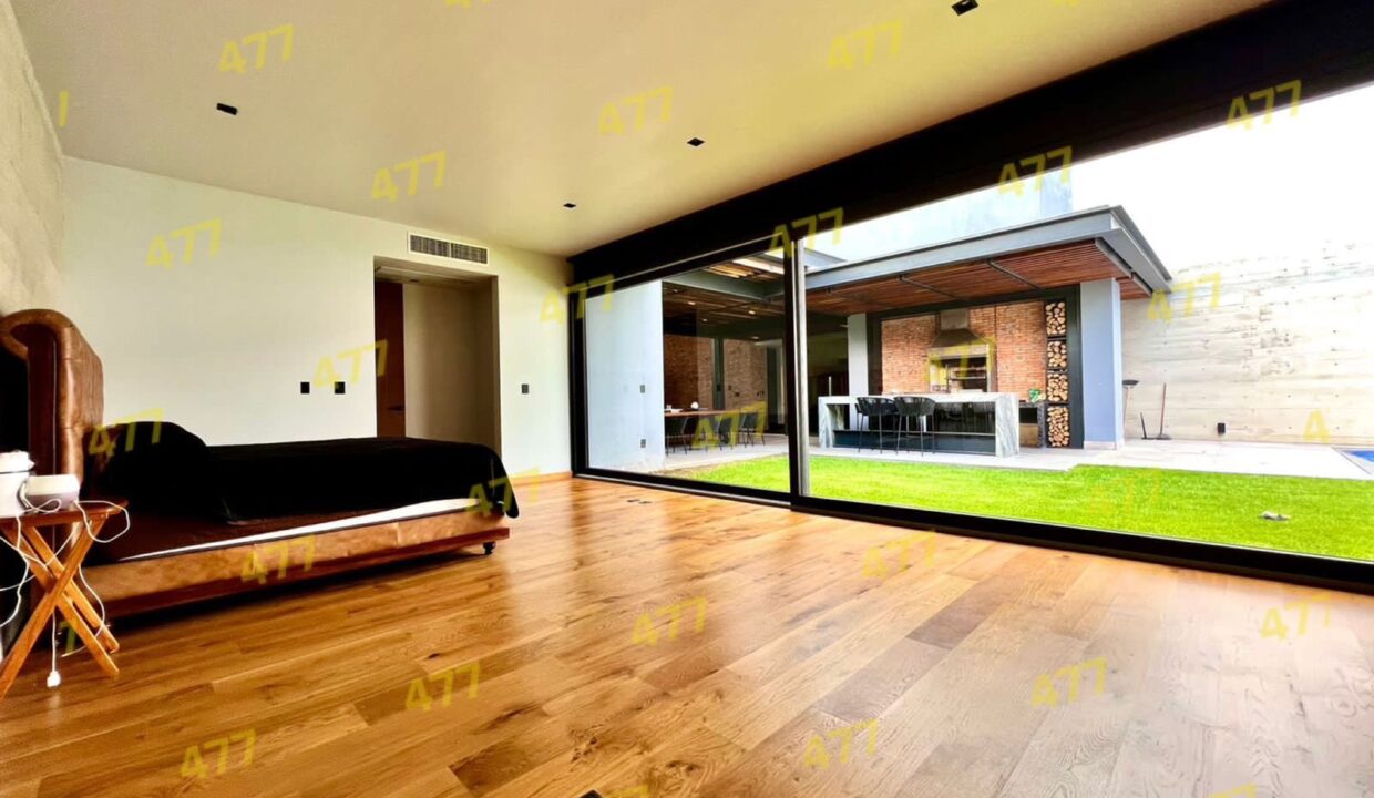 WhatsApp Image 2025-12-09 at 8.36.22 AM (4)