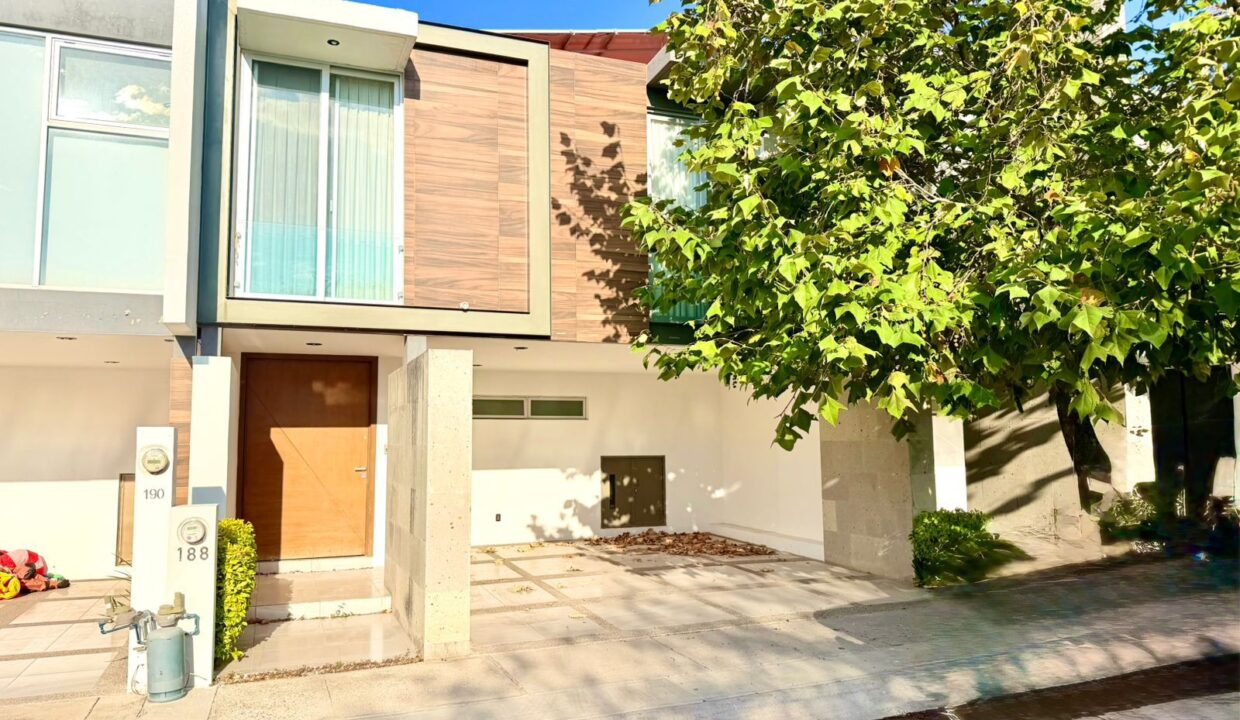 WhatsApp Image 2025-12-24 at 11.44.01 AM (5)