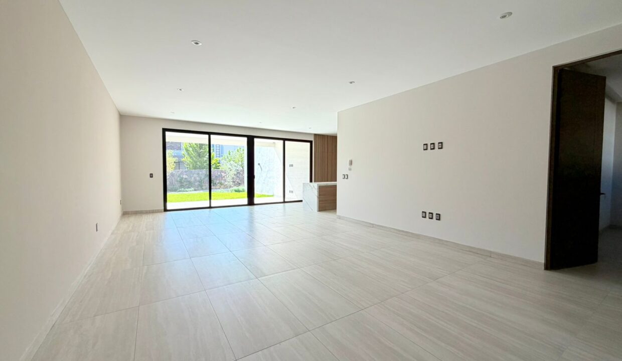 WhatsApp Image 2026-01-09 at 9.31.13 PM (6)