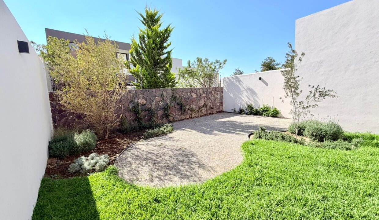 WhatsApp Image 2026-01-09 at 9.31.14 PM (10)