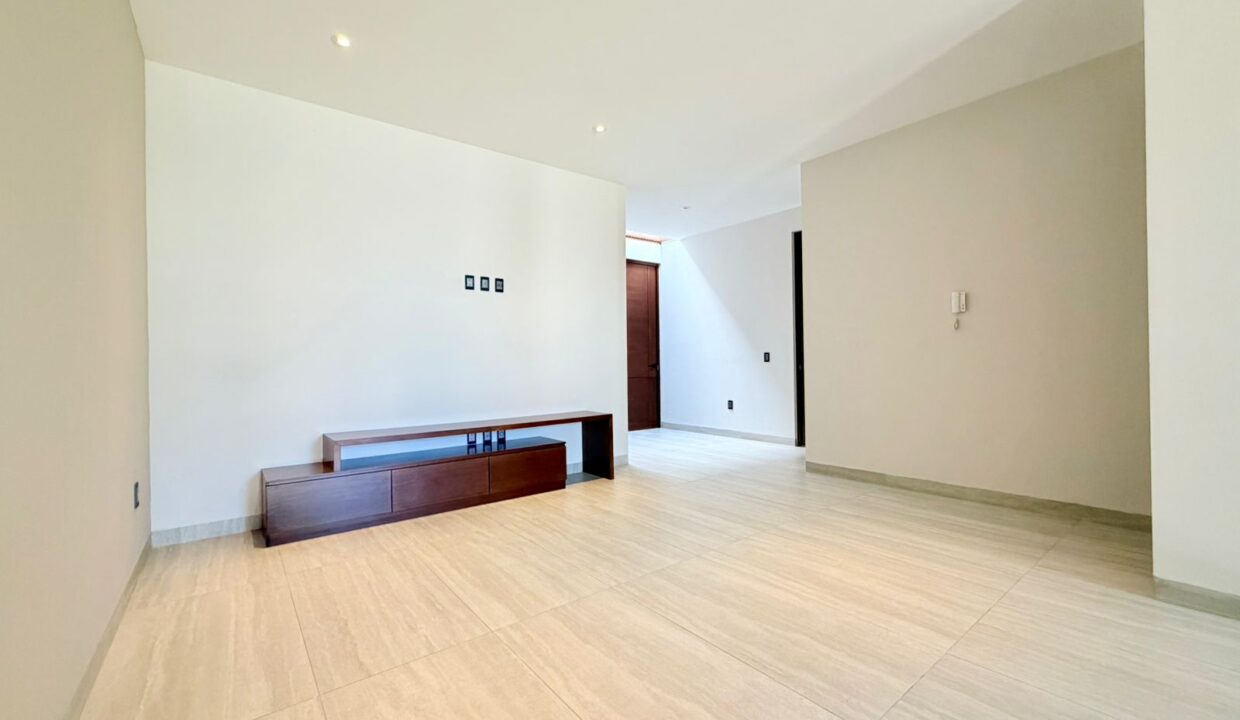 WhatsApp Image 2026-01-09 at 9.31.14 PM (7)