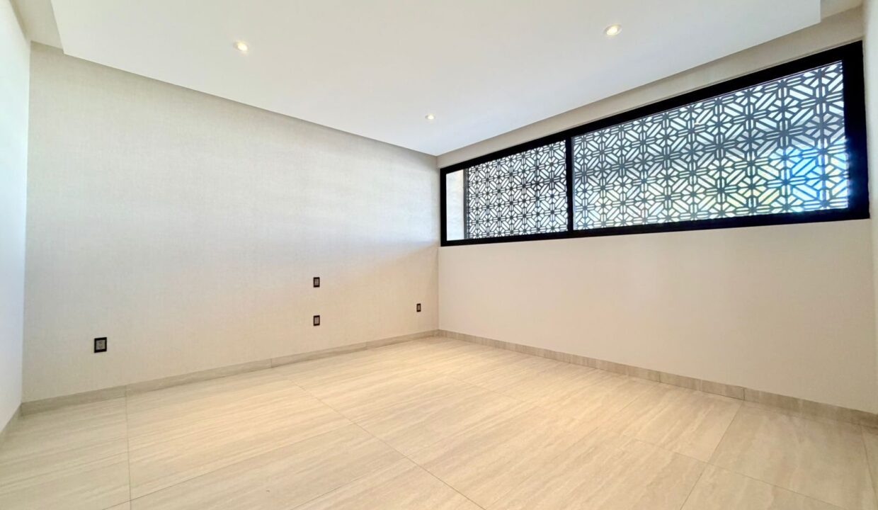 WhatsApp Image 2026-01-09 at 9.31.14 PM (8)