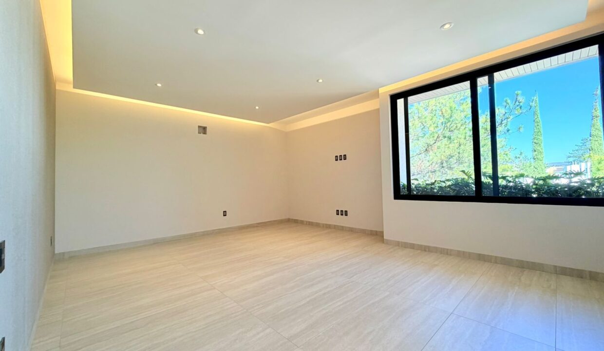 WhatsApp Image 2026-01-09 at 9.31.15 PM (10)