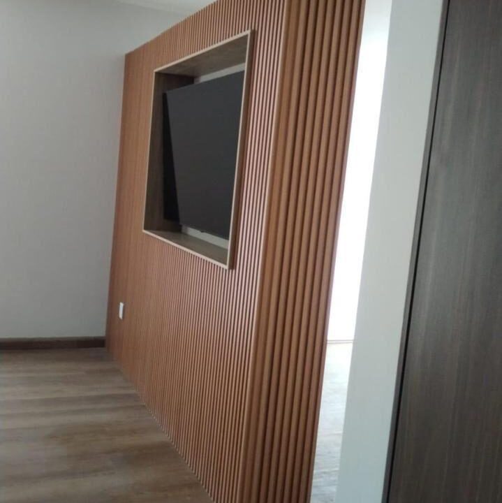 8edcb3e5-e0b5-4c3e-b387-52fe1ea5ecc4
